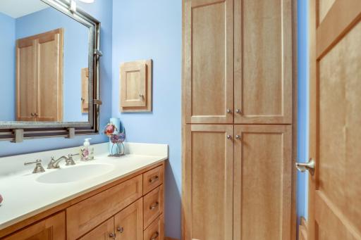 10025 Adam Avenue, Inver Grove Heights, MN 55077