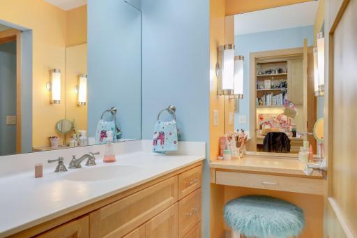 10025 Adam Avenue, Inver Grove Heights, MN 55077