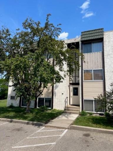 Photo for 12866 Nicollet Avenue S, 302, Burnsville, MN 55337 - listing #6734497 12866 Nicollet Avenue S, 302, Burnsville, MN 55337
