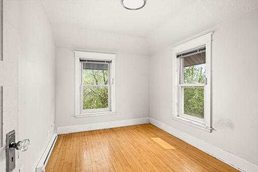 1901 E 5th Street, Duluth, MN 55812