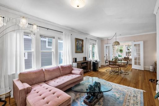 Welcome to this charming, light filled condo located in Saint Paul's Summit-University neighborhood!