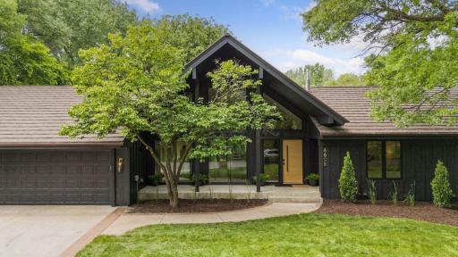 Photo for 6608 Pawnee Road, Minneapolis, MN 55439 - listing #6734572 A spectacular luxury renovation offer open concept and a main level primary design. A perfect entertainment home with stunning natural views.
