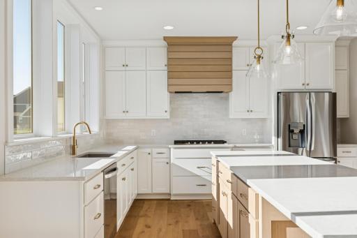 HVW - Abbott - 6501 Timber Arch Dr, Chaska (24).jpg