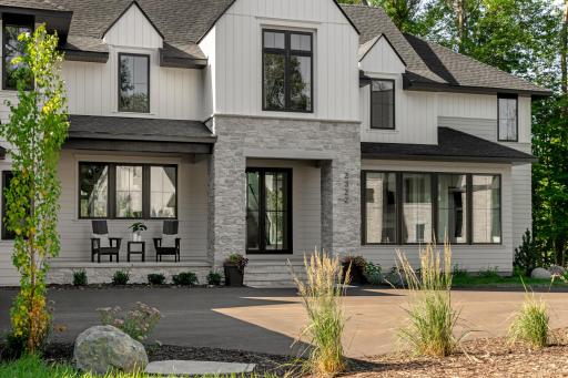 Photo from a previous project. Final design and features tailored to the Buyer’s preferences.