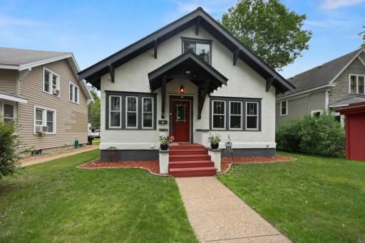 Absolutely Adorable 118 15th Ave N St Cloud.