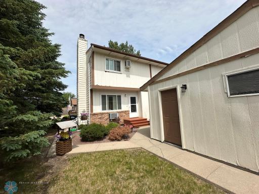450 22nd Street E, West Fargo, ND 58078