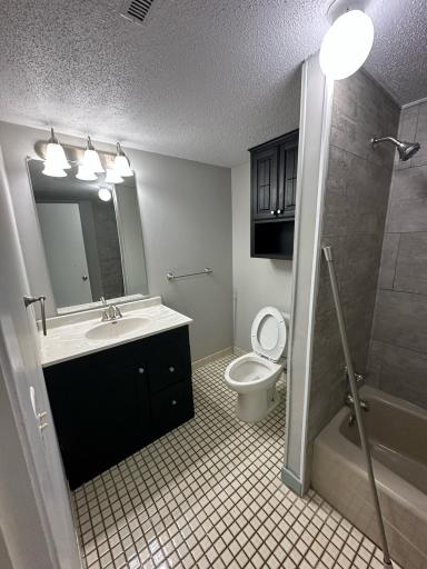 332 E Pleasant Avenue, Ellsworth, WI 54011