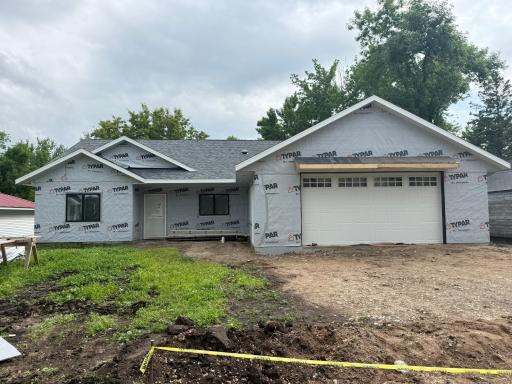 16 Tower Street, Kensington, MN 56343