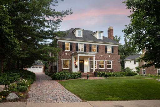 1725 Knox Avenue S, Minneapolis, MN 55403