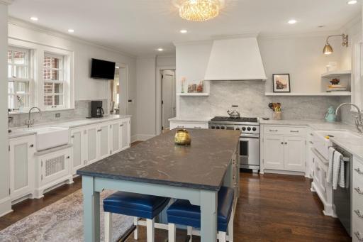 1725 Knox Avenue S, Minneapolis, MN 55403