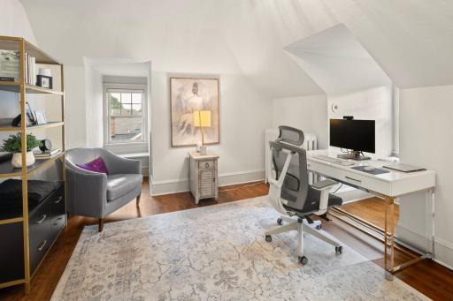 1725 Knox Avenue S, Minneapolis, MN 55403