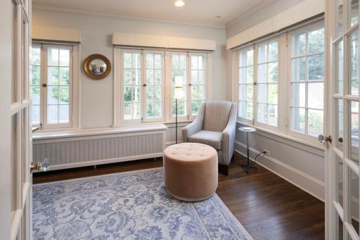 1725 Knox Avenue S, Minneapolis, MN 55403