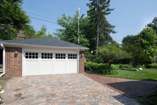 1725 Knox Avenue S, Minneapolis, MN 55403