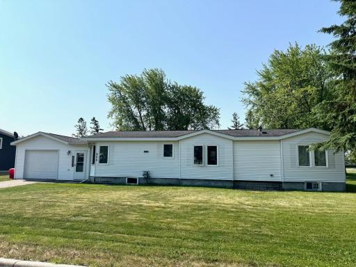 Photo for 808 6th Street NE, Roseau, MN 56751 - Listing #6735000 808 6th Street NE, Roseau, MN 56751