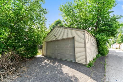 1809 Penn Avenue N, Minneapolis, MN 55411