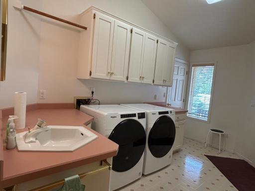 3924 River Oak Circle, Moorhead, MN 56560