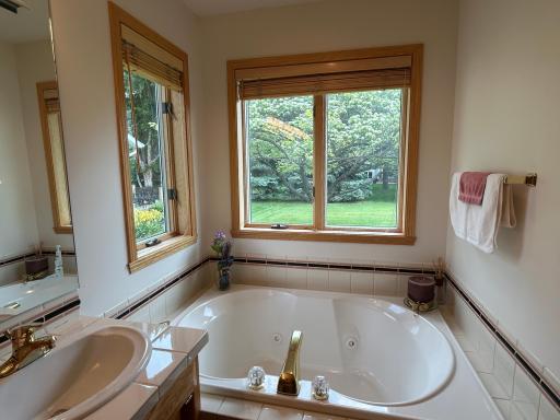 3924 River Oak Circle, Moorhead, MN 56560