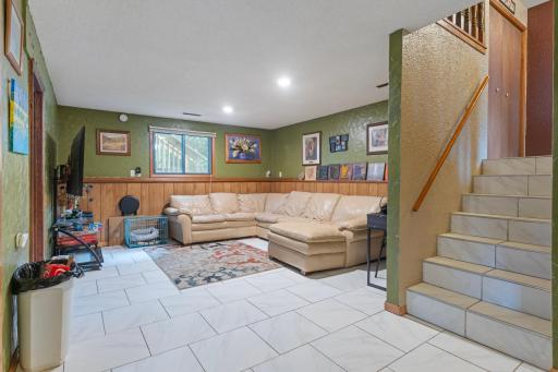 2040 6th Avenue NE, Owatonna, MN 55060