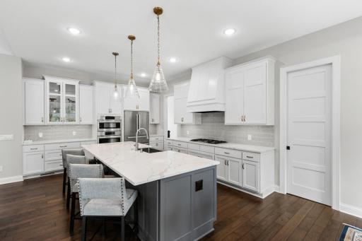 16907 Valley Road, Eden Prairie, MN 55347