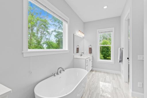 16907 Valley Road, Eden Prairie, MN 55347