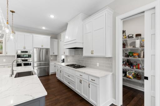 16907 Valley Road, Eden Prairie, MN 55347