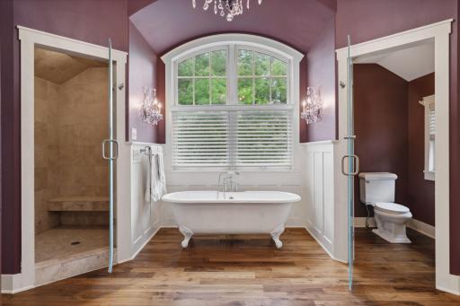 Primary suite has soaking tub & steam shower