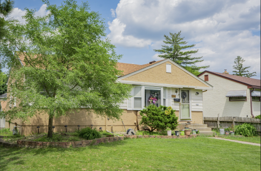 2161 Ross Avenue E, Saint Paul, MN 55119