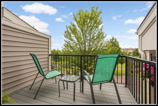 8065 Kirkwood Lane N, 82, Maple Grove, MN 55369