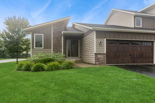 10901 Retreat Lane, Woodbury, MN 55129