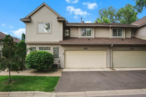 1036 Lovell Avenue W, Roseville, MN 55113