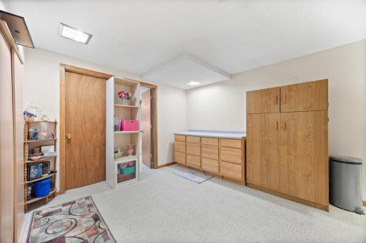15446 Drexel Way, Saint Paul, MN 55124