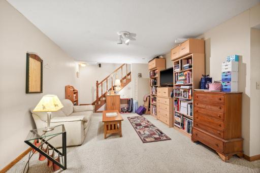 15446 Drexel Way, Saint Paul, MN 55124