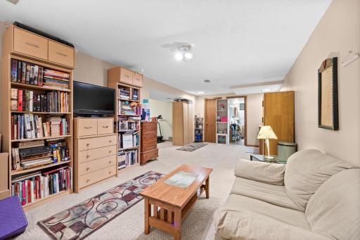 15446 Drexel Way, Saint Paul, MN 55124