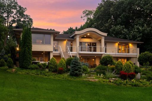 17870 Breezy Point Road, Wayzata, MN 55391