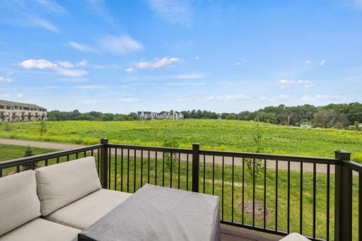 1517 Timberwood Lane, Saint Paul, MN 55118