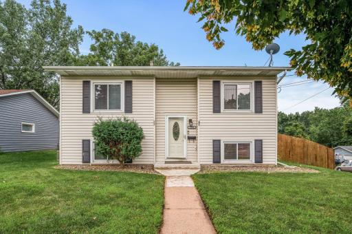 1902 3rd Street E, Saint Paul, MN 55119