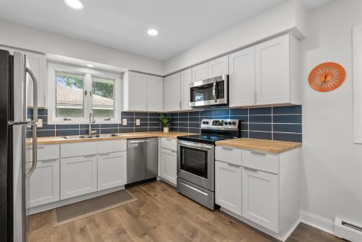 8401 Meadow Lake Road N, Minneapolis, MN 55428