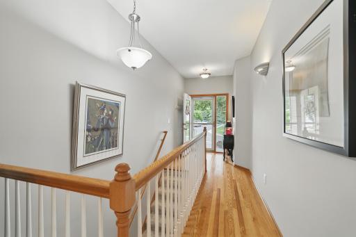 Beautiful entrance with oak hardwood floors