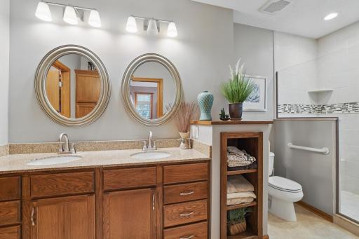 2642 Boulder Way, Burnsville, MN 55337
