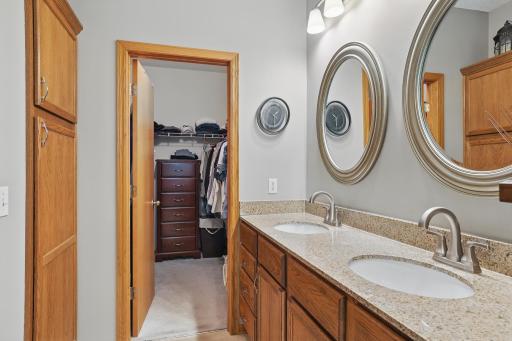 2642 Boulder Way, Burnsville, MN 55337