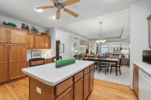 2642 Boulder Way, Burnsville, MN 55337