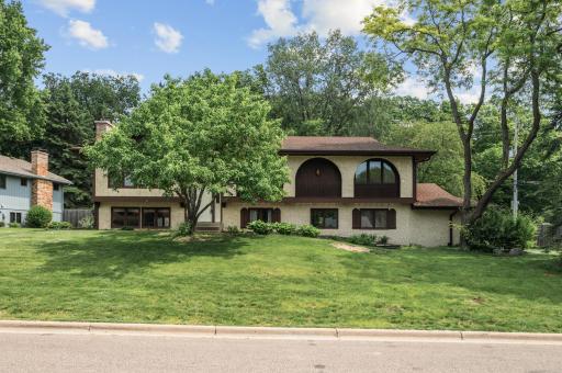 2620 Fountain Lane N, Minneapolis, MN 55447