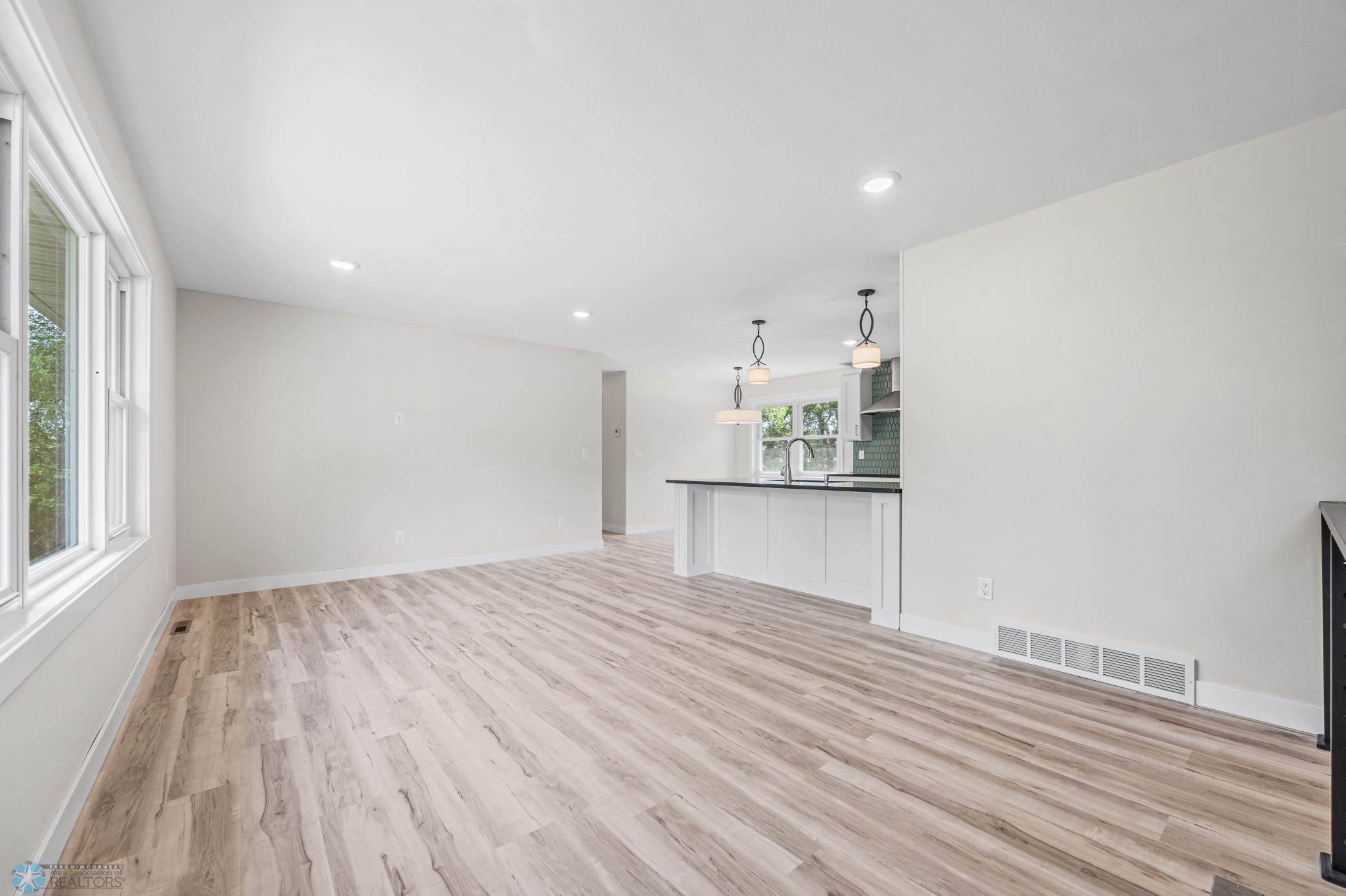 LIVING ROOM 1.jpg