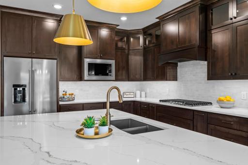 The amount of space on these counters! Holiday baking prep? Easy!!