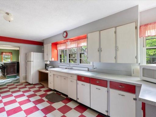52001 Edgewater Road, Spring Lake, MN 56680