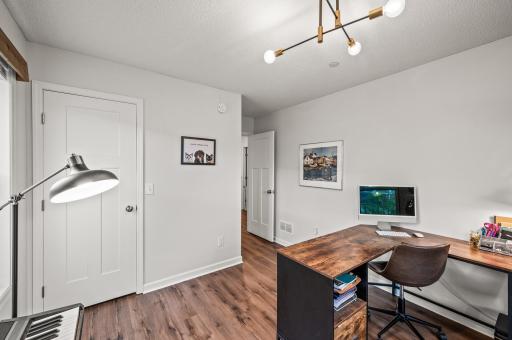1004 Van White Memorial Boulevard, Minneapolis, MN 55411