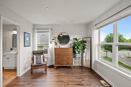 1004 Van White Memorial Boulevard, Minneapolis, MN 55411