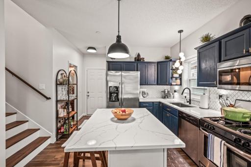 1004 Van White Memorial Boulevard, Minneapolis, MN 55411