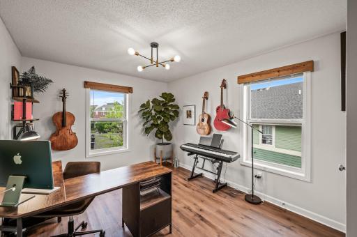 1004 Van White Memorial Boulevard, Minneapolis, MN 55411