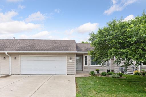 1040 Primrose Lane, Waconia, MN 55387